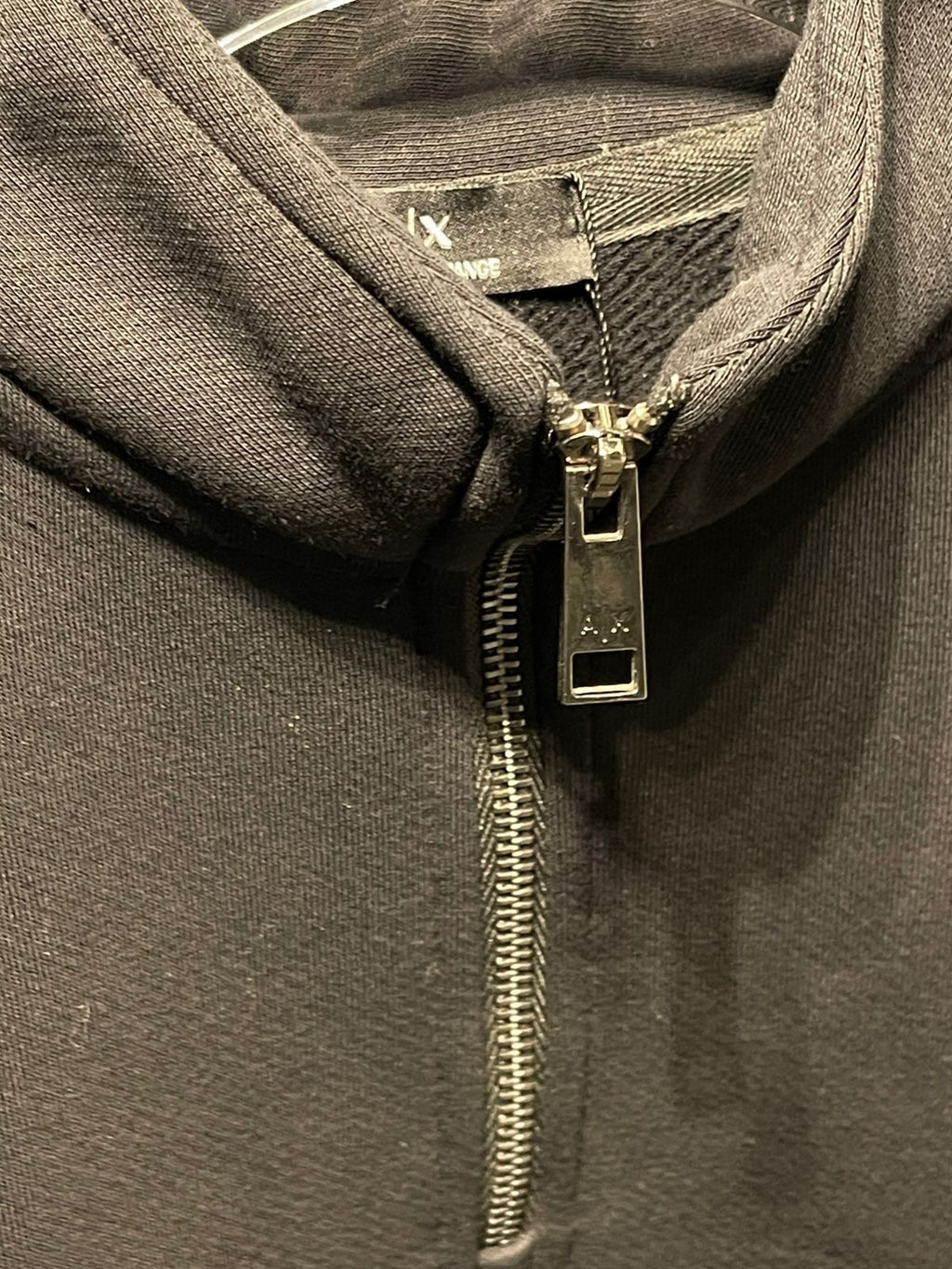 Men’s Half-Zip Sweatshirt – Minimal & Modern