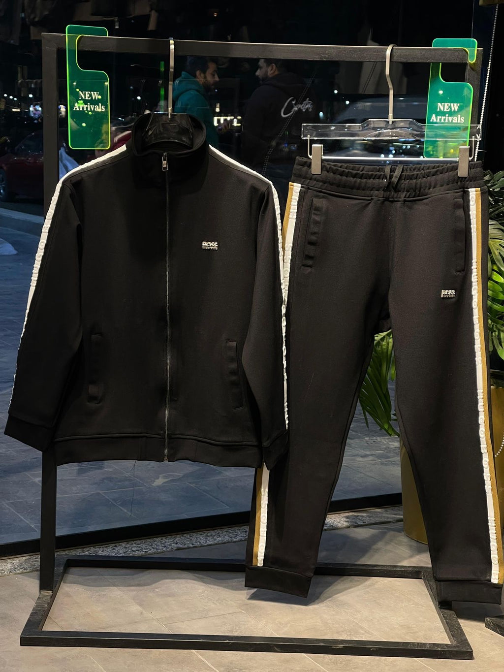 Men’s Slim Fit Tracksuit Set – Premium Sport Style