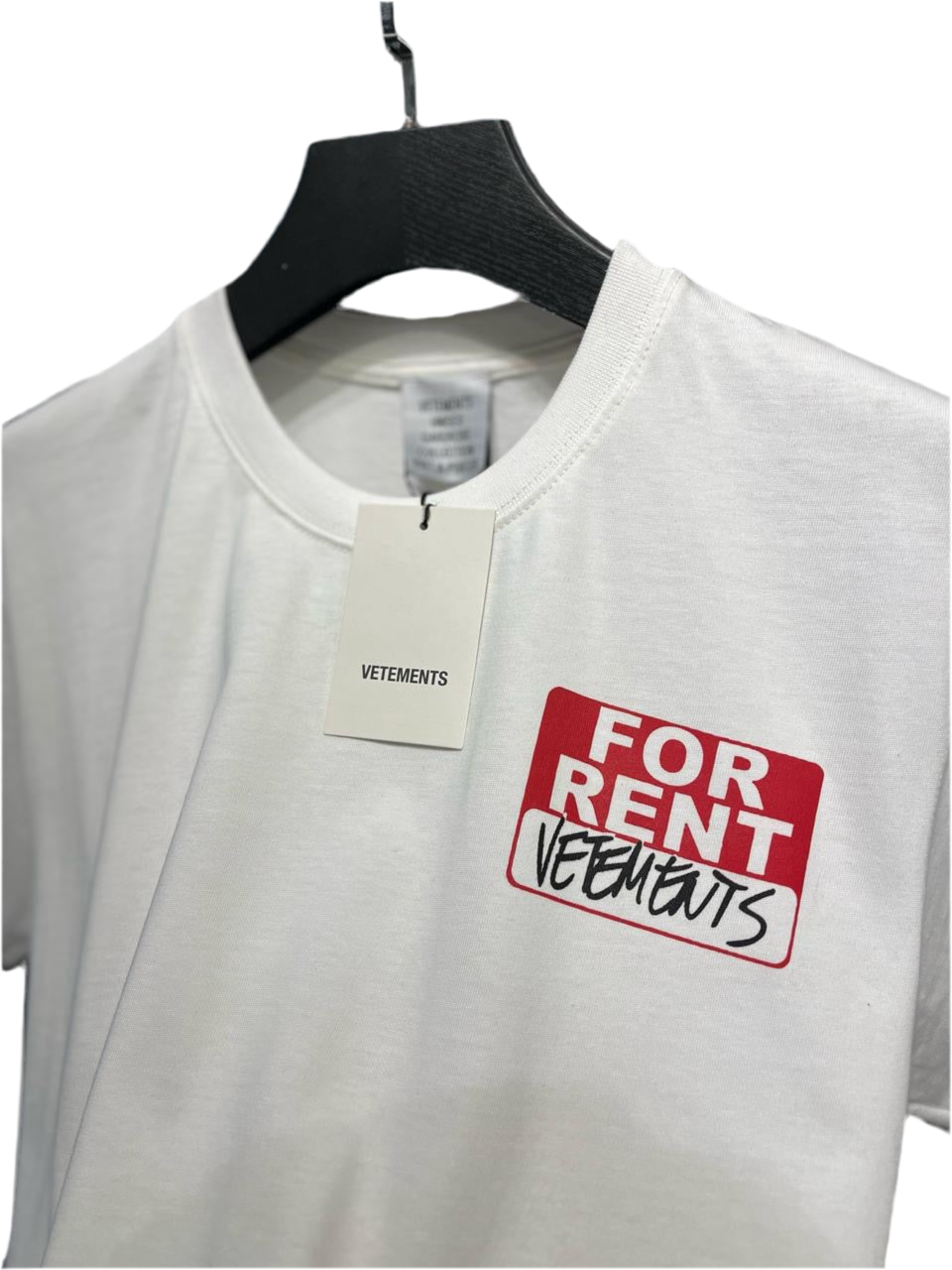 T-shirt with a bold streetwear vibe