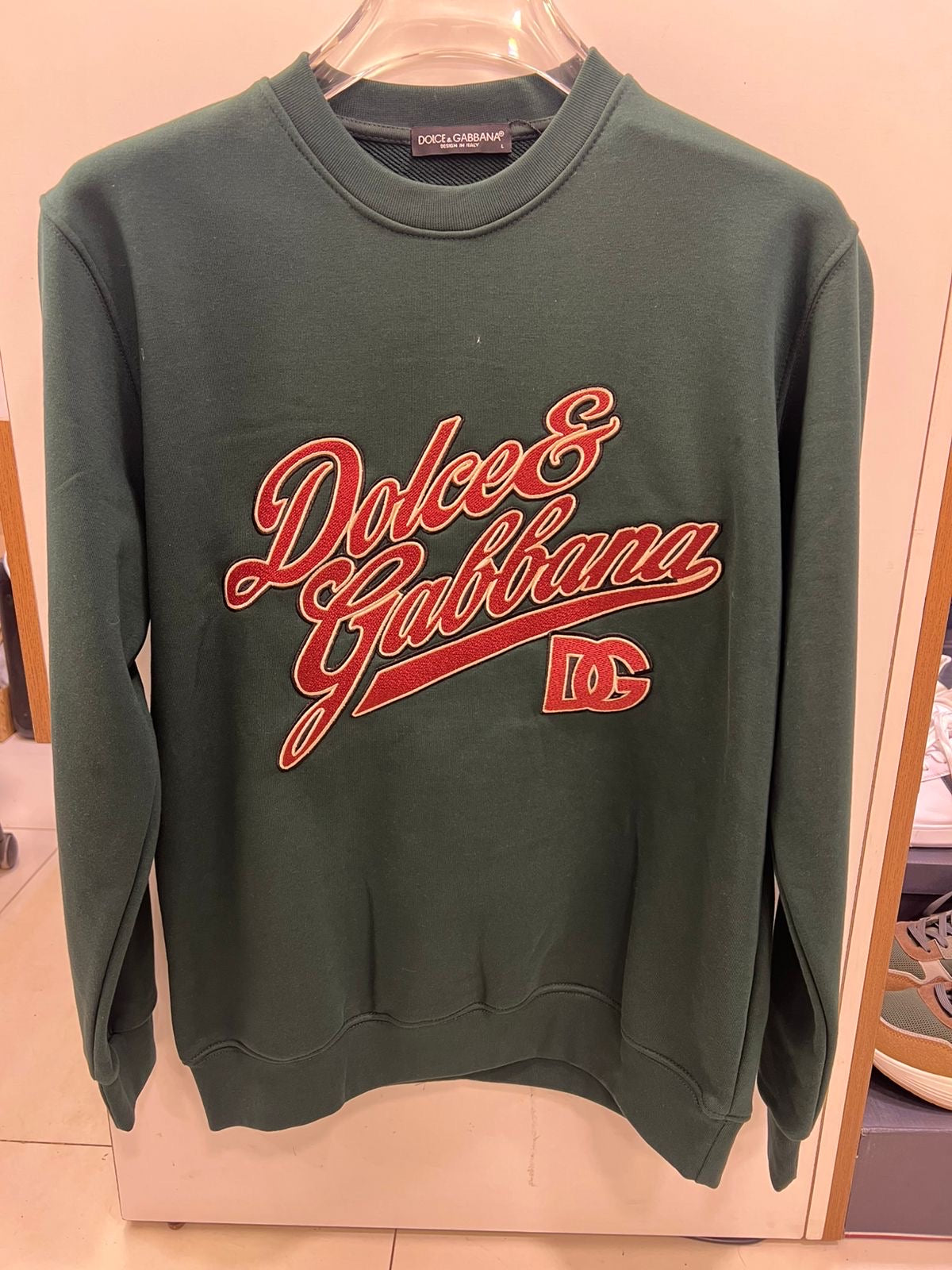 Men’s crewneck sweatshirt