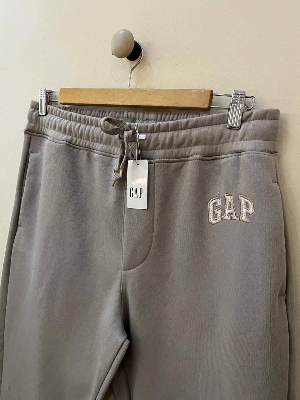 jogger pants