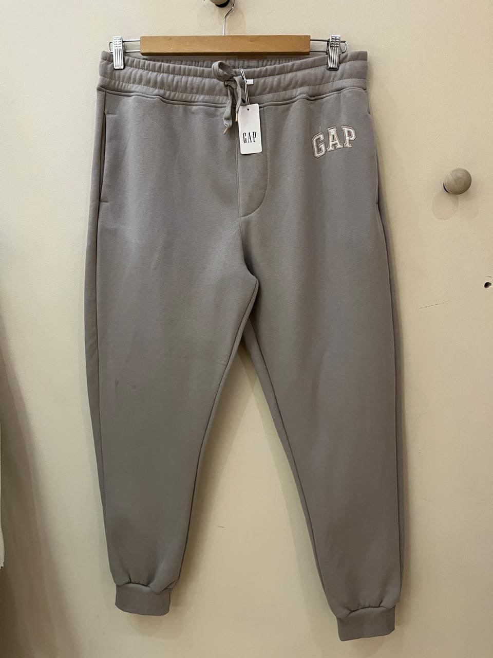 jogger pants