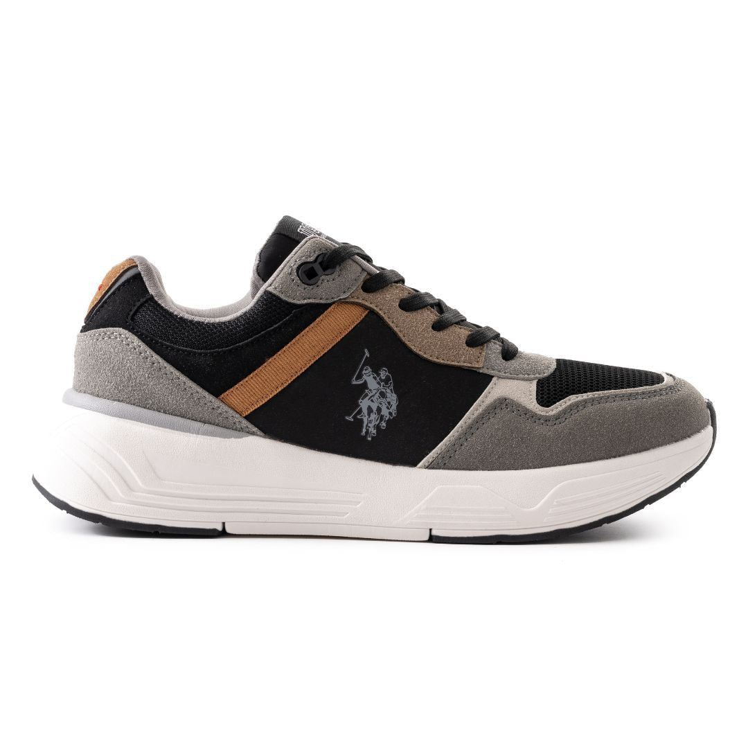 Modern athletic sneakers with a stylish design that combine comfort and performance.