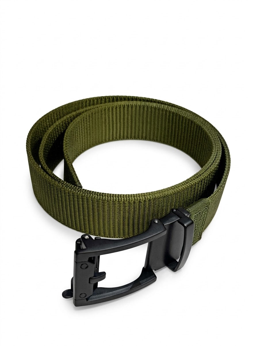 Upgrade your everyday style with this men's woven belt,